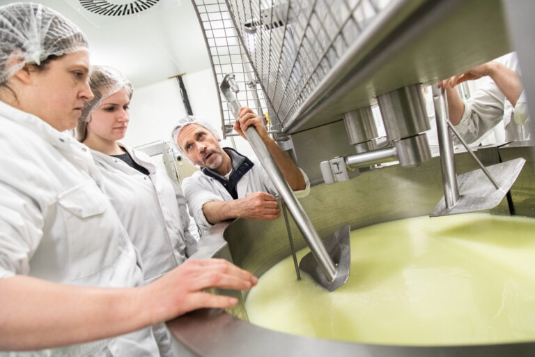 Fromager-ENIL-Saint-Lo-There-scaled